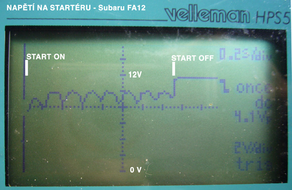 napětí měřené přímo na staréru, při startování se pohybuje okolo 9 - 10 V
