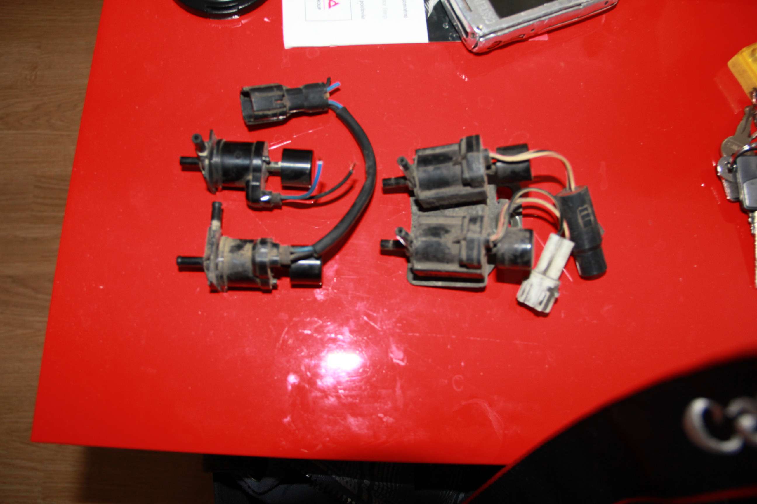 solenoidy justy0001.jpg