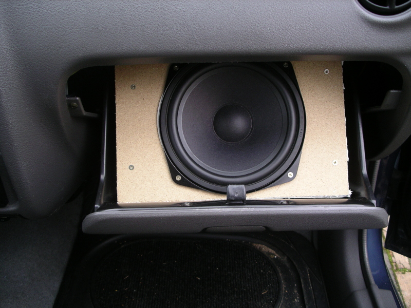 subaru-vivio-woofer.jpg